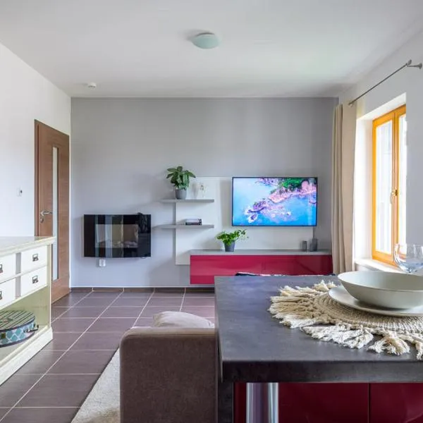 Luxury Flat in Brno PurpleRED, hotel in Brno