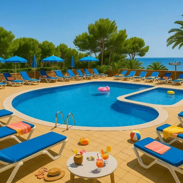 A ESTRENAR PRECIOSOS APARTAMENTOS APARTHOTEL INTER2, NEW APARTMENTS lN APARTHOTEL 12 months open! self check in! RESERVA Garaje!, hotel en Salou