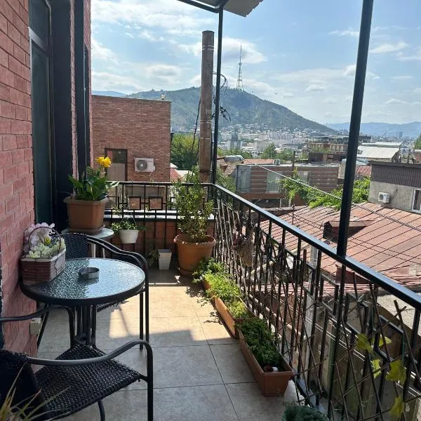 A p a r t m e n t AnnaMari O l d T b i l i s i, hotel in Tbilisi City