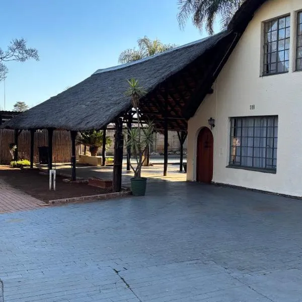 Aneiwa airport lodge, hotel v destinaci Kempton Park