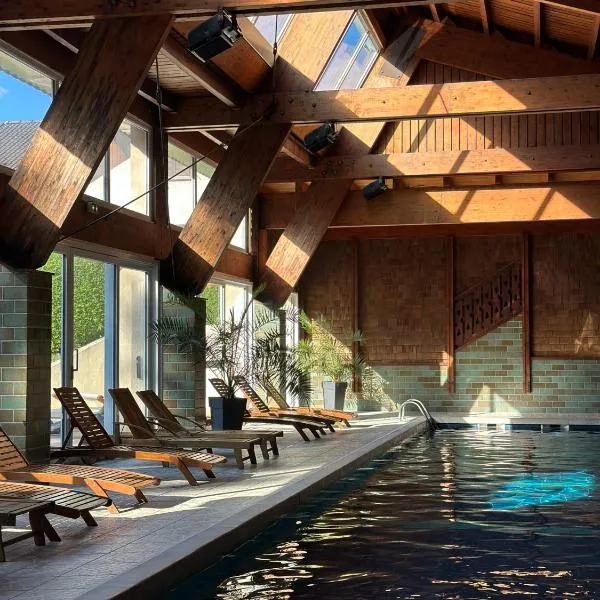 Hotel Les Vallées Labellemontagne, hotel v destinácii La Bresse