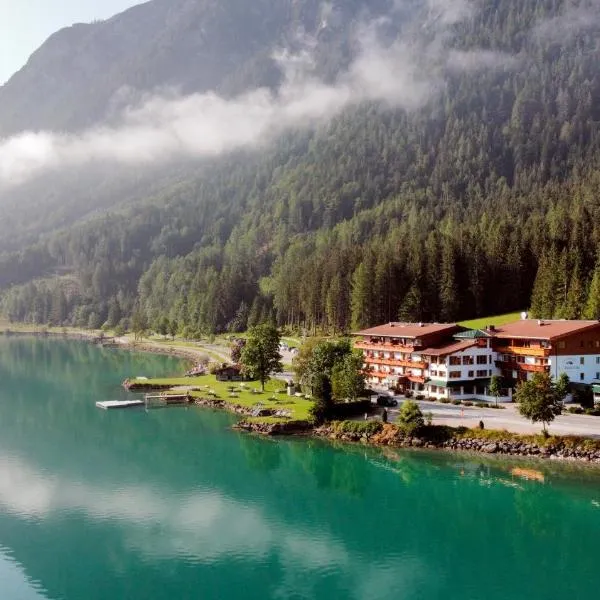 Seehotel St Hubertus, hotel v destinaci Pertisau