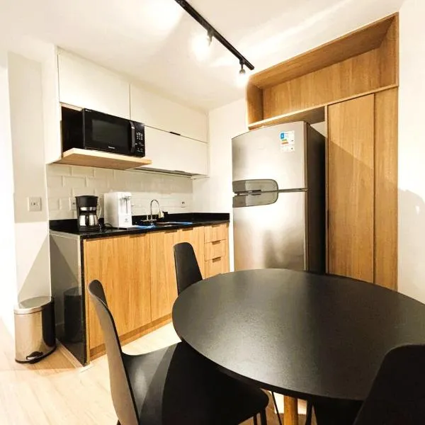 UniHome Niterói by Housi, hotel v destinaci Niterói