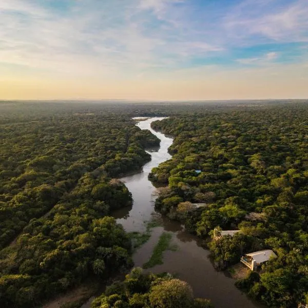 AfriCamps at Bonamanzi Game Reserve, hotel in Hluhluwe
