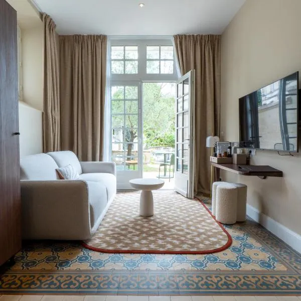 Hôtel des Arts – hotel w mieście Angoulême