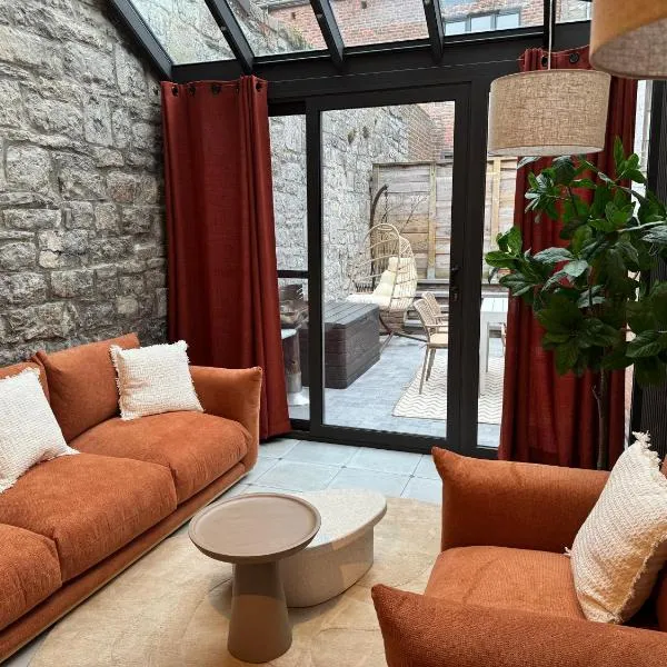 L'Ecrin Famennois، فندق في مارش-أون-فامين