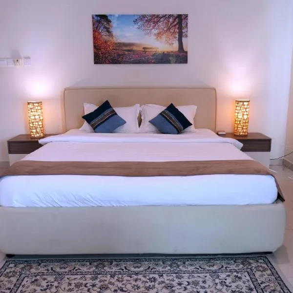 Viesnīca Royal Suites Muscat pilsētā Ma‘ābīlah
