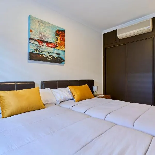 Hotel Villamayor by gaiarooms, hotel in Villamayor