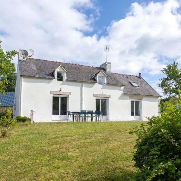 Le Petit Treffelen - Bénodet, hotel v destinaci Gouesnach