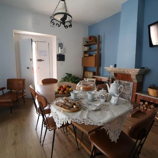 La Casa Del Borgo, hotel v destinaci Brienza