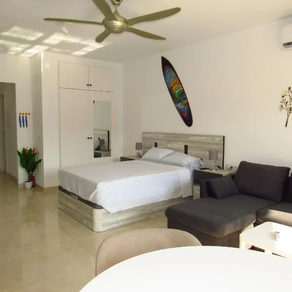Benal Beach Studio, hôtel à Benalmádena