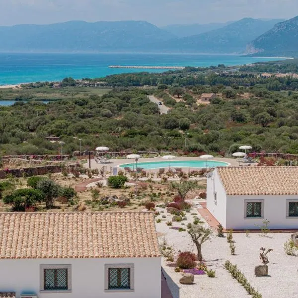 Campos Varios, hotel em Orosei