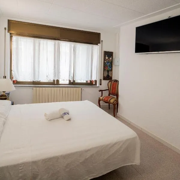 L'Hostalet GuestHouse, hotel i Pineda de Mar