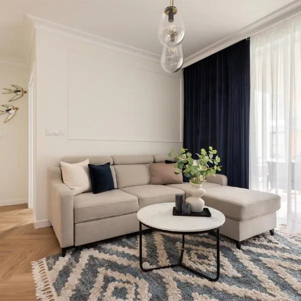 Flatbook Apartamenty - Krynica Morska Enklawa z salą zabaw i basenem przy Zalewie, hotel a Krynica Morska