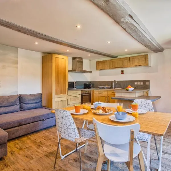 Charmant T2 avec jardin et Parking - 5 min de Bayeux, hotel in Sommervieu