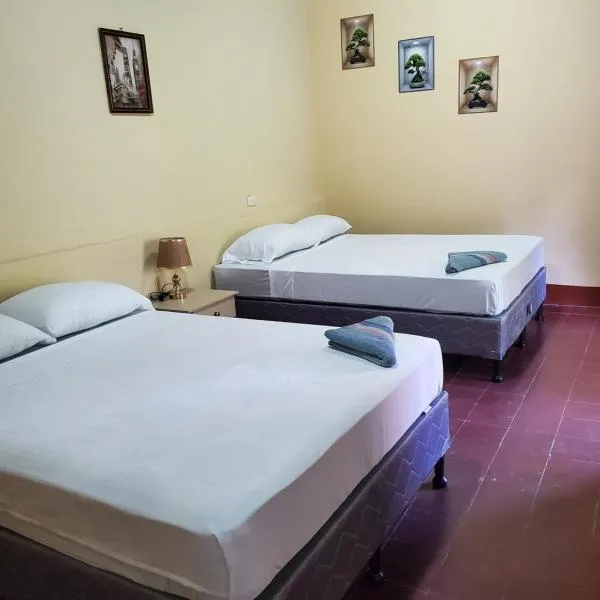 El Sol Hostel, hotel a León