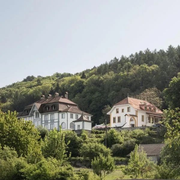Chateau de Marnand, hotel in Granges-près-Marnand