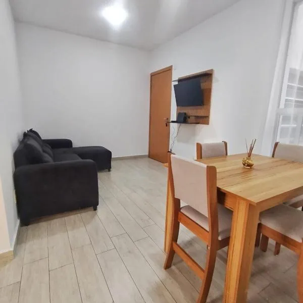 Apartamento completo em Pinda, hotel v destinaci Pindamonhangaba