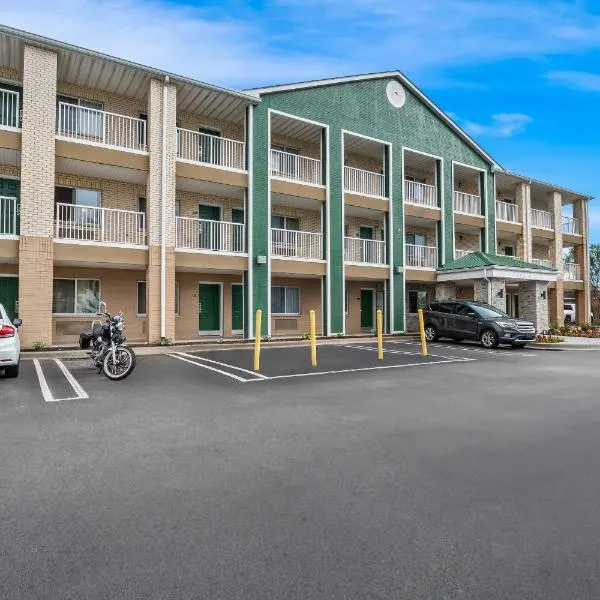 HomeTowne Studios by Red Roof Detroit - Livonia, hotel in Livonia