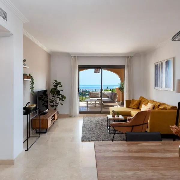 2-BR Middle Floor Apartment with Sea Views, ξενοδοχείο σε Benahavís