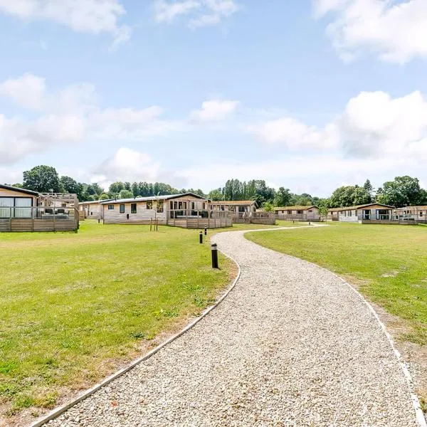 Cherry Bird Lodge Escape, hotel v destinaci Newbury