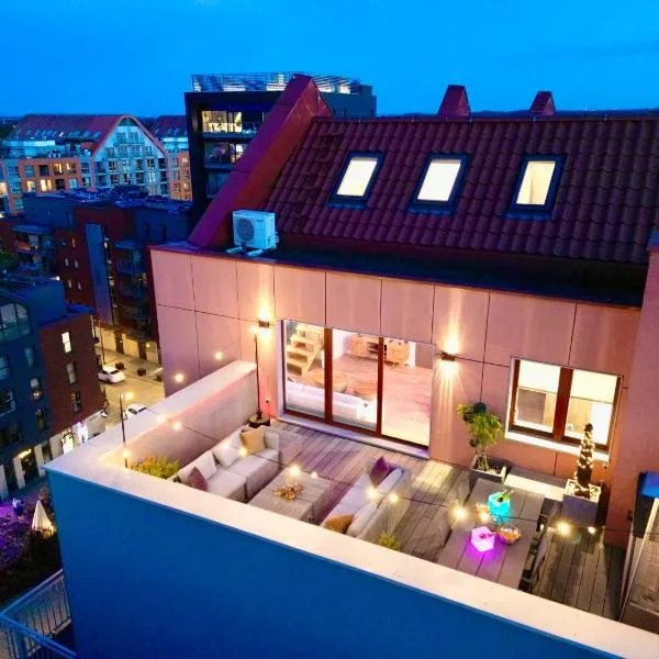 Waterlane Penthouse I Pool I Panoramic View, hótel í Gdańsk