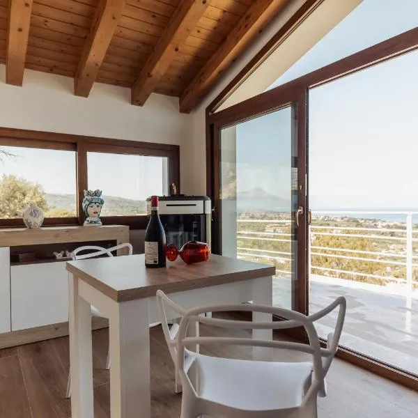 Villa Michela - Dimora di Charme a Cefalù con panorama sul mare by CEFALU BIZ, hotel in Cefalù