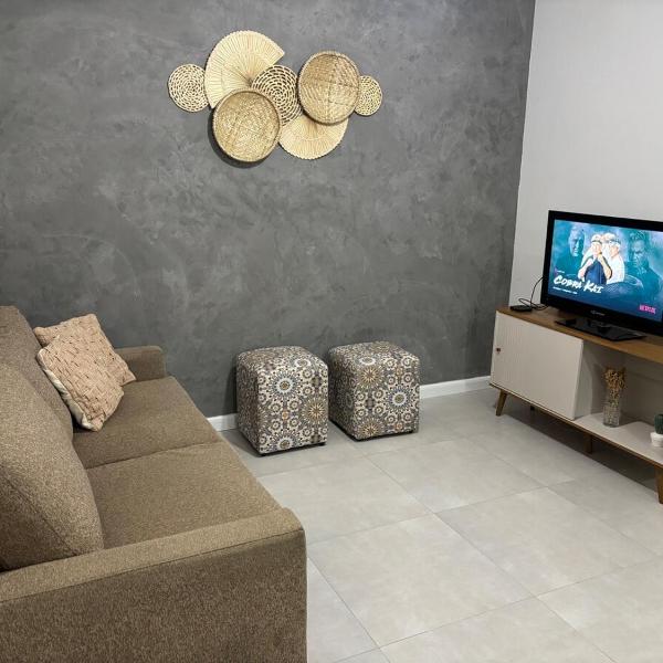 Apartamento em Bertioga - Recém-reformado - Térreo - Garagem - 6 hóspedes