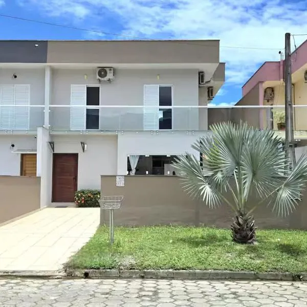 Casa na Morada da Praia, hotel em Bertioga