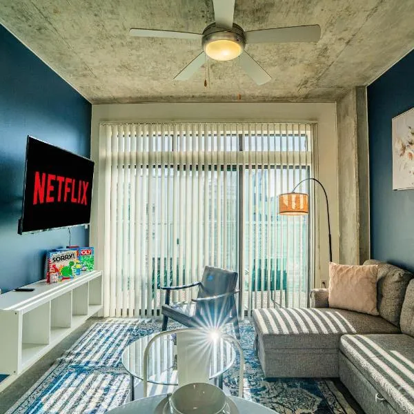 Plush 2BD - CDT - Gym, Pool, Parking - Sleep 8