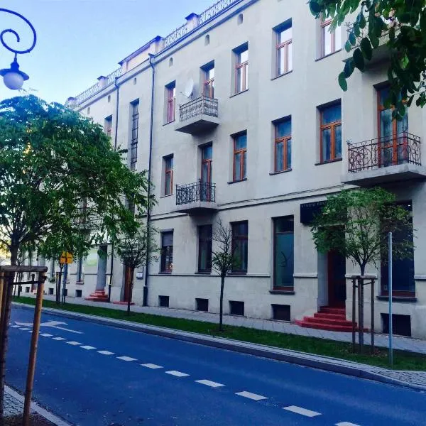Stacja Centrum, hotel v Čenstochové