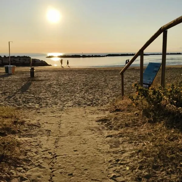 Sake' Beach, hotel in Senigallia