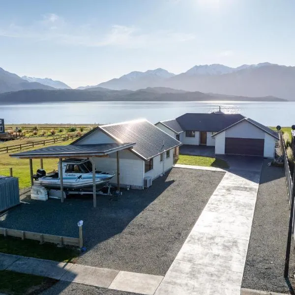 The Tranquil Edge - Te Anau Holiday Home, hotel en Te Anau