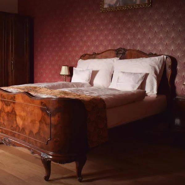 Zámecké Apartmány Marlene, hotel in Česká Kamenice