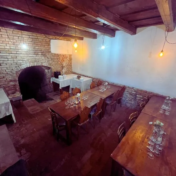 Penzion jaký svět neviděl, hotel v Šakvicích
