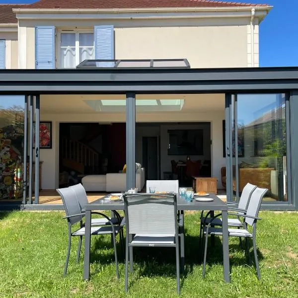 Luxury Villa&6 pers&Parking free, hotel in Magny-le-Hongre