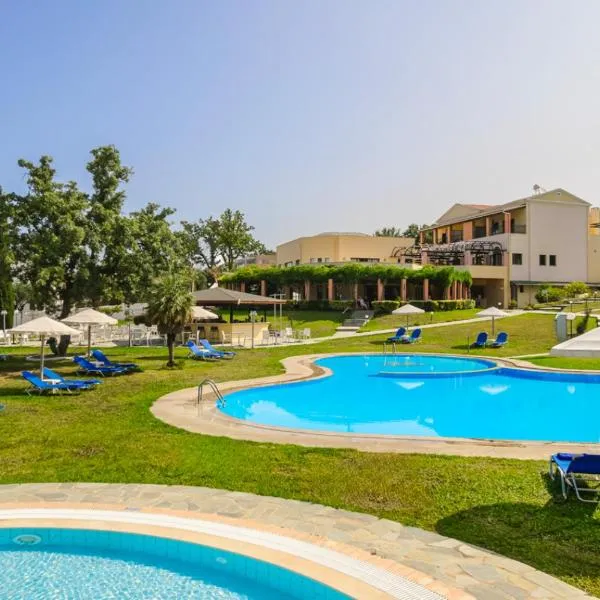 Century Resort, hotel ad Acharavi