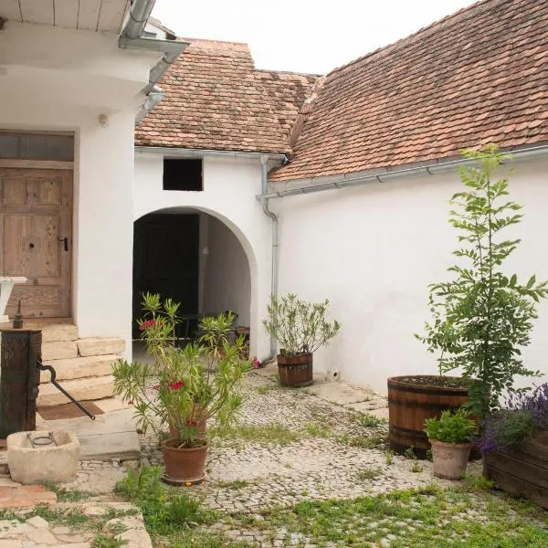 dasFritsch-Historisches Weinbauernhaus im Grünen, hotel in Klein-Reinprechtsdorf