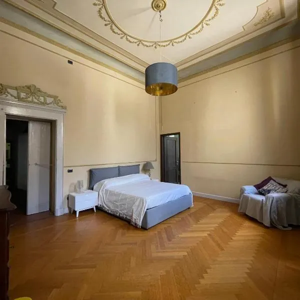 Palazzo del '700, hotel v destinaci Fara Novarese