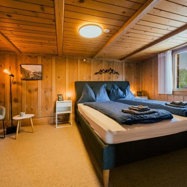 Mountain View near Brienz with Hot Tub & free parking, מלון בKienholz