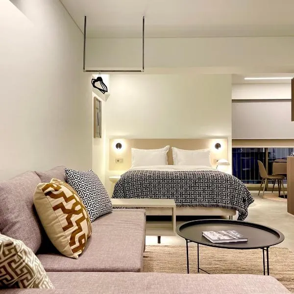 THE NIXON Luxury Suites and Apartment Hotel, hotel en Atenas