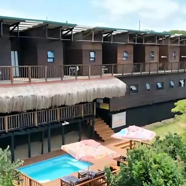 Sunrise Beach Lodge, hótel í Ponta Malangane