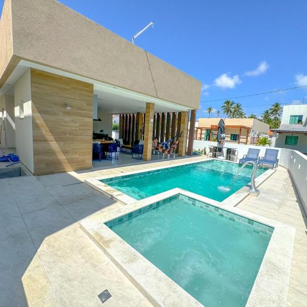 Casa nova com 3 suítes