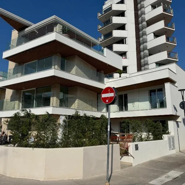 Residenza Harmonia,位于利尼亚诺萨比亚多罗的酒店