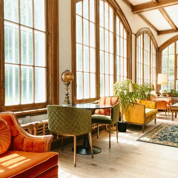 Hôtel Château Cran Chaud, hotel v destinaci Saguenay