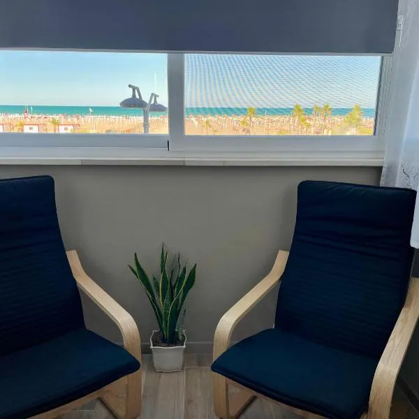 Vista Mare Luxury Rooms & Apartments, hotel in Margherita di Savoia