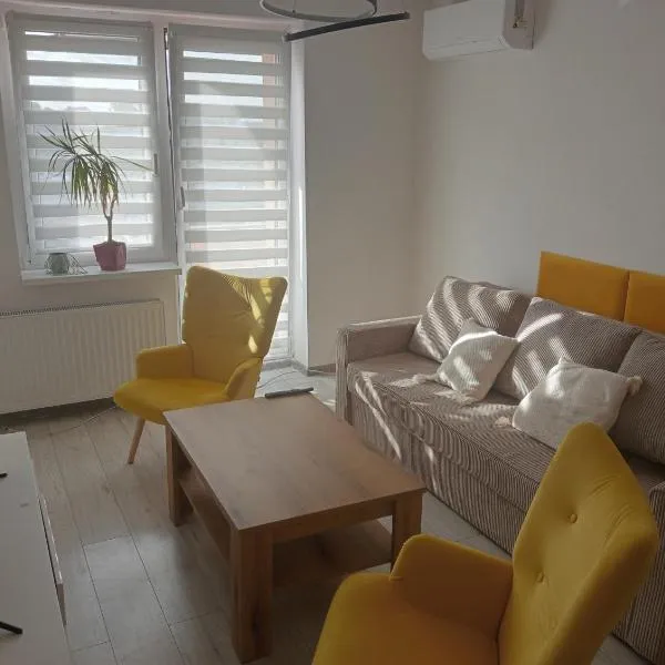 Cosy place with air conditioning, close to the Saturn Thermal Pools and the airport, hotel v destinaci Czeladź