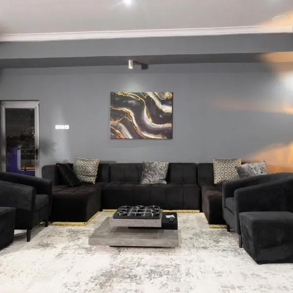 Self made Estates, hotel v destinaci Accra