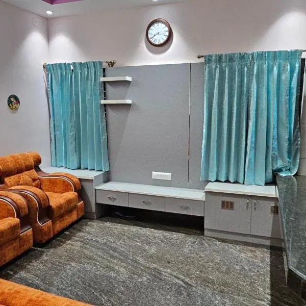 Home Inn, hotel in Mysore