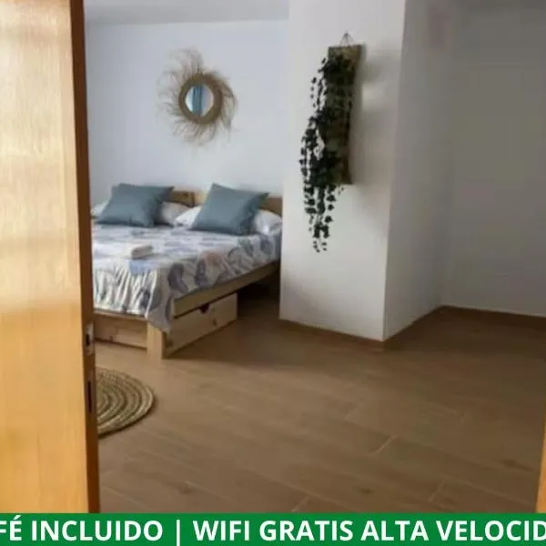 ALZIRA BONITA AMPLIO APARTAMENTO 25 CON HABiTACION Y VISTAS AL RIO JUCAR, hotel v destinaci Alzira